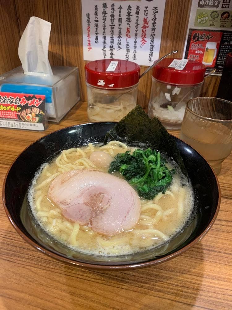横浜家系ラーメン 壱角屋 新高円寺店