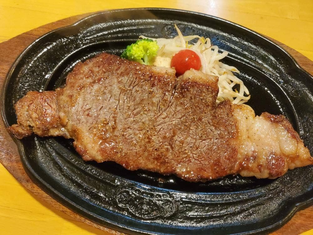 氷見牛ステーキ＆ワイン レストラン トロイカ