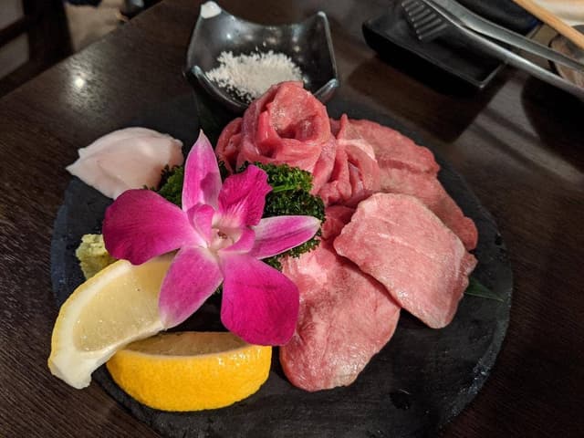 仙台牛タン食べ放題 焼肉一心たん助 御徒町店 - サブ画像1