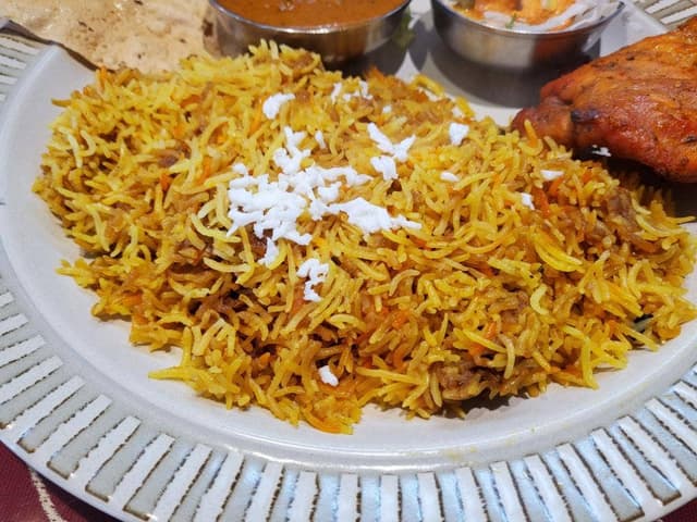 インディラ 戸出店 - サブ画像2