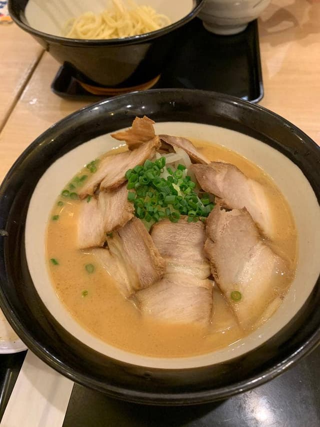 博多らーめん由〇 アトレヴィ大塚店 - サブ画像3