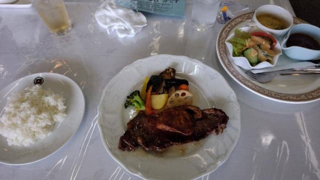 作州武蔵カントリー倶楽部 レストラン - サブ画像1