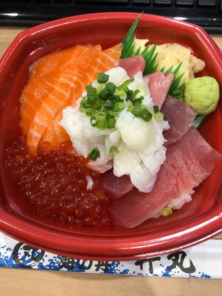 丼丸 凛 小伝馬町店