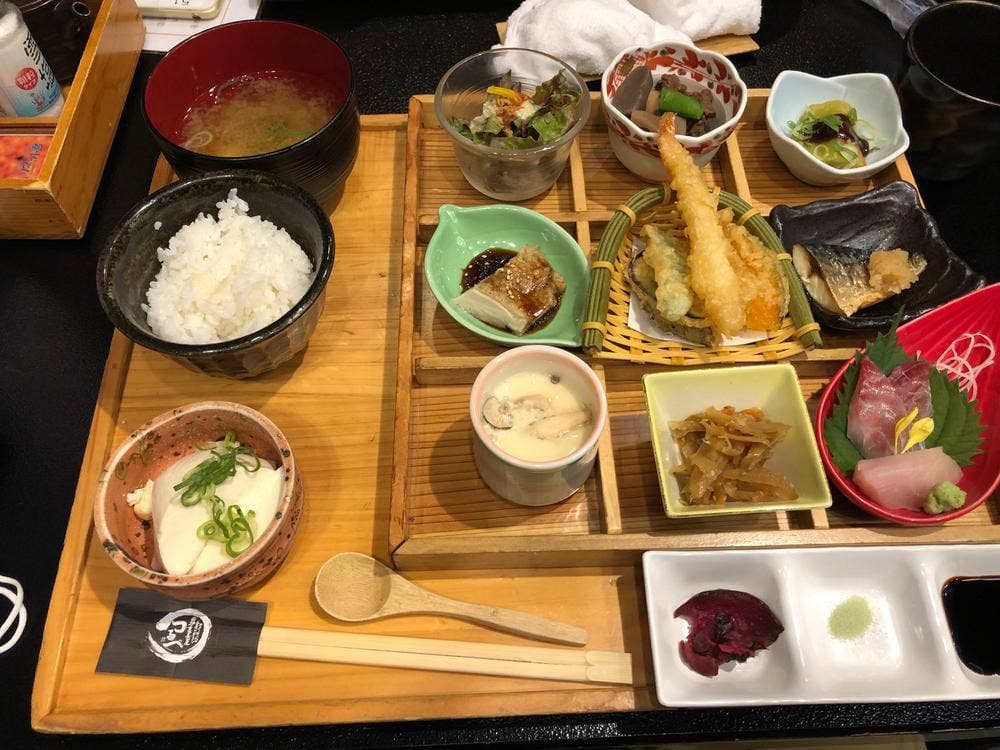 囲炉裏長屋 つるべ 川口店