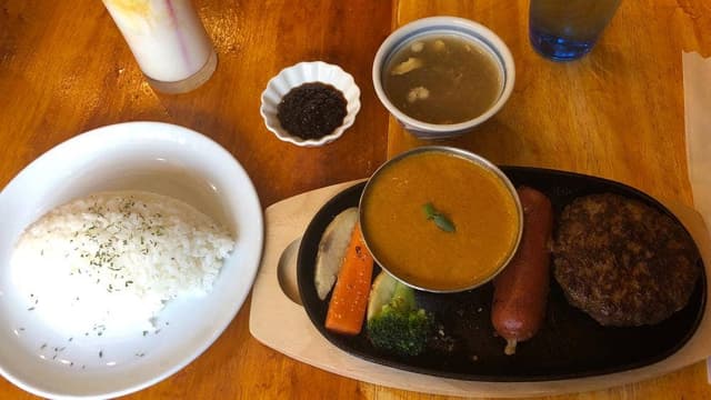 ヒマラヤ BBQ ミート&グリル 中野店 - サブ画像1