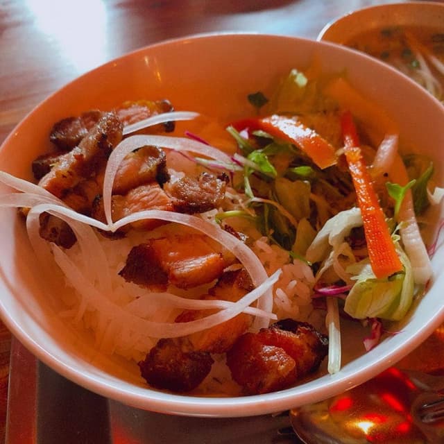 ベトナム料理店ホイアン 大阪店 - サブ画像1