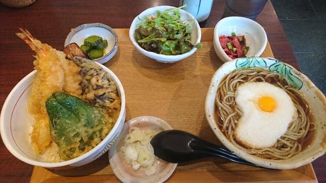 ブレーメン通り 富士見庵 - サブ画像1