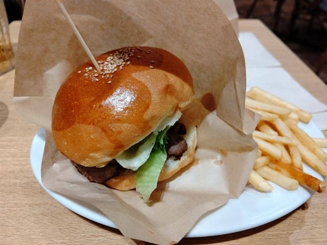 AURORA Burger コレド室町テラス - サブ画像1