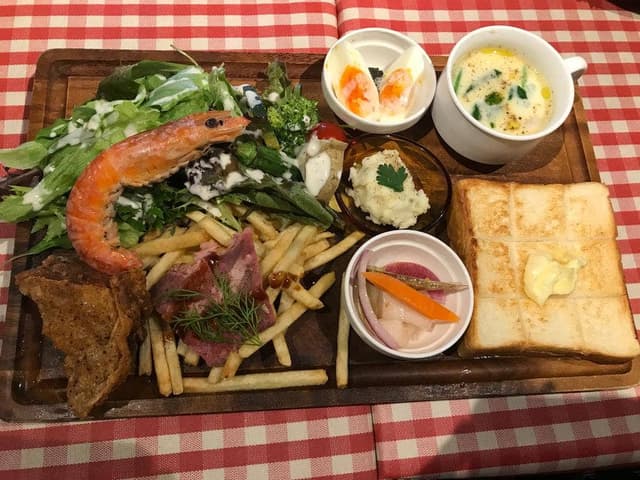 フォーエバーカフェ&オイスターバー - サブ画像2