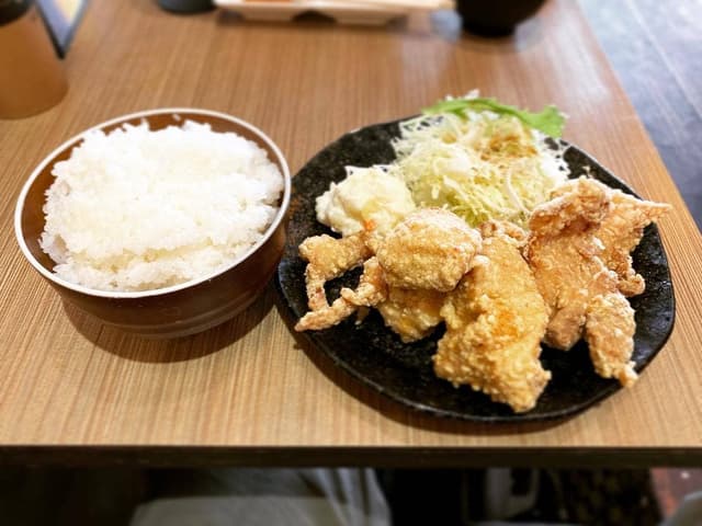 ジョニーのからあげ 東梅田店 - サブ画像1