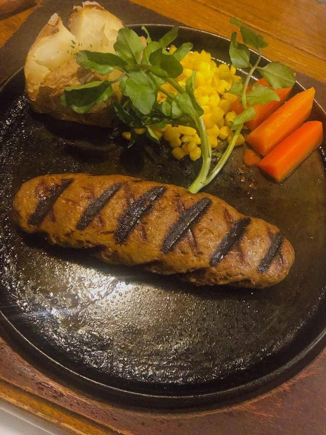 ハンバーグ専門店 イズツヤ - サブ画像1