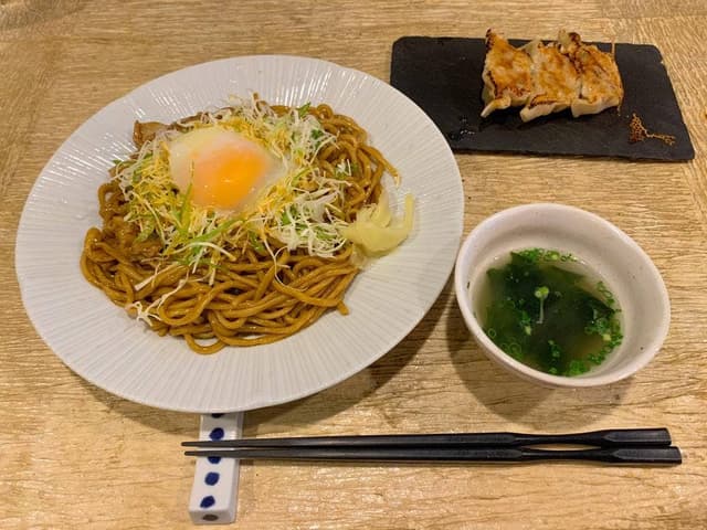 餃子とワイン 果皮と餡 - サブ画像2