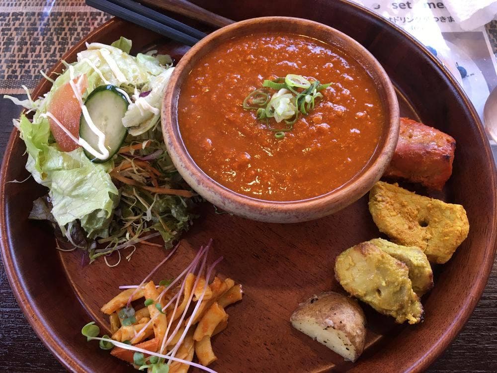 カレーアンドバー パリバラ