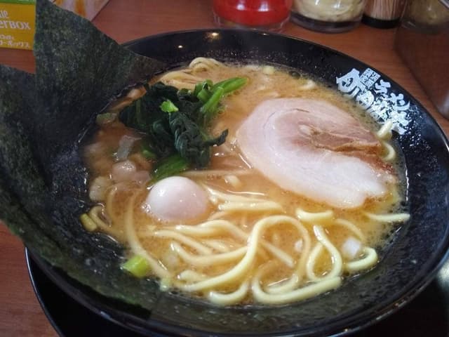 横浜家系ラーメン 町田商店 鴨宮店 - サブ画像1