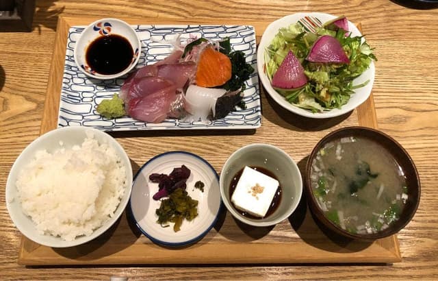 うみさと 産直食堂＆酒場 - サブ画像1