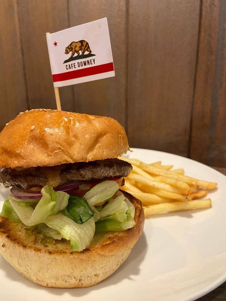 CafeDowney 植田店