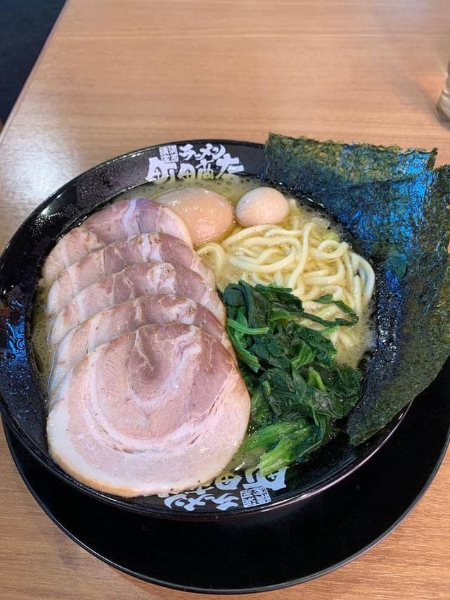横浜家系ラーメン 町田商店 山際店 - サブ画像1