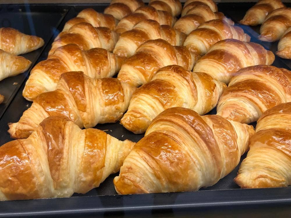 プレミアムクロワッサン専門店 三