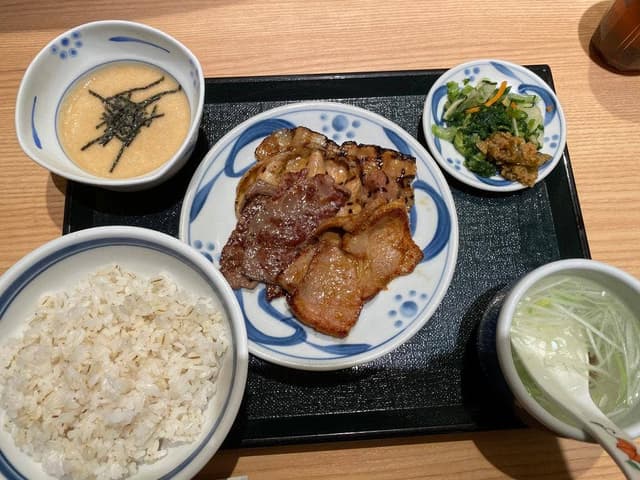 牛たんとろろ麦めし ねぎし 新横浜駅店 - サブ画像3