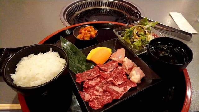 ローカルハラールレストラン 焼肉の店 ぜろはち 難波OCAT本店 - サブ画像1