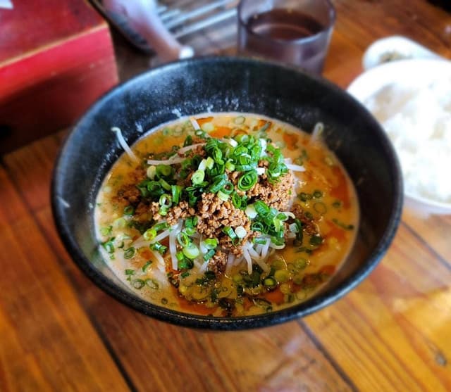 筑豊的坦々麺 烏龍 飯塚店 - サブ画像1