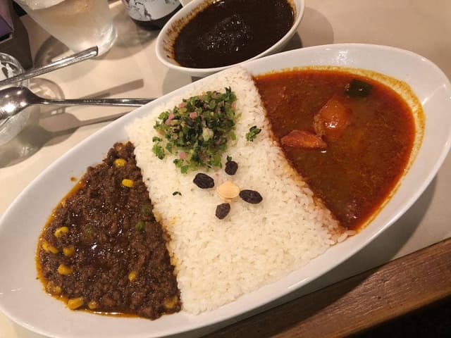 VOVO 新潟本店 - サブ画像1