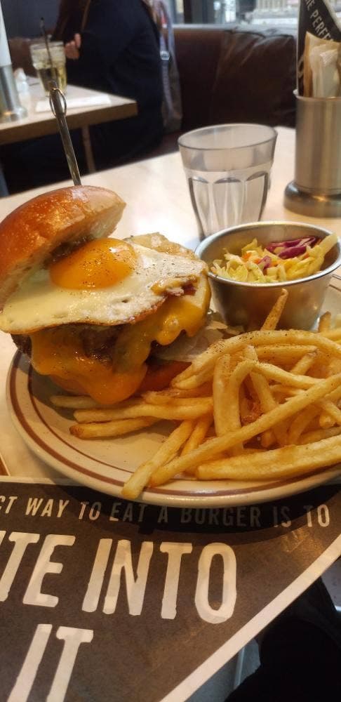 J.S. BURGERS CAFE 大同生命札幌ビル店 - サブ画像1