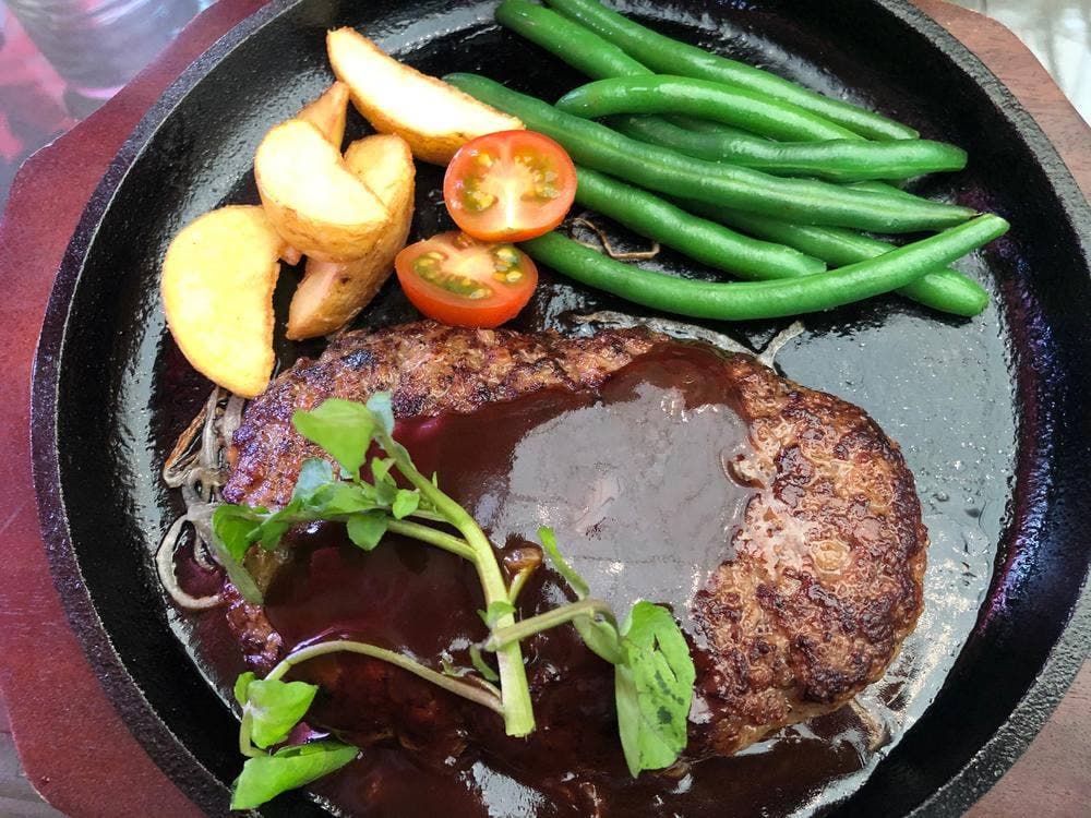 カフェ&バル フルール