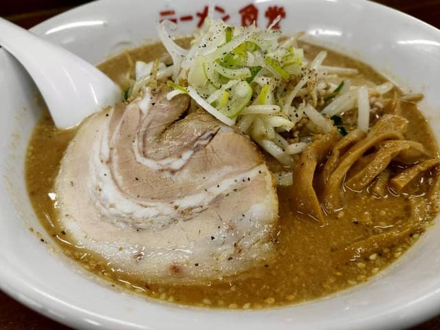 ラーメン つぶらや - サブ画像3