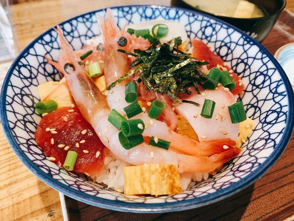 海鮮丼 丸喜 三鷹店