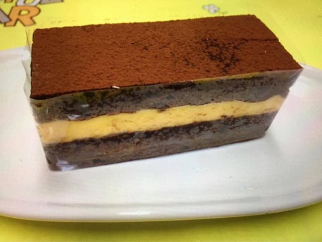 ショコラティエ ラ・ピエール・ブランシュ 元町店 - サブ画像1