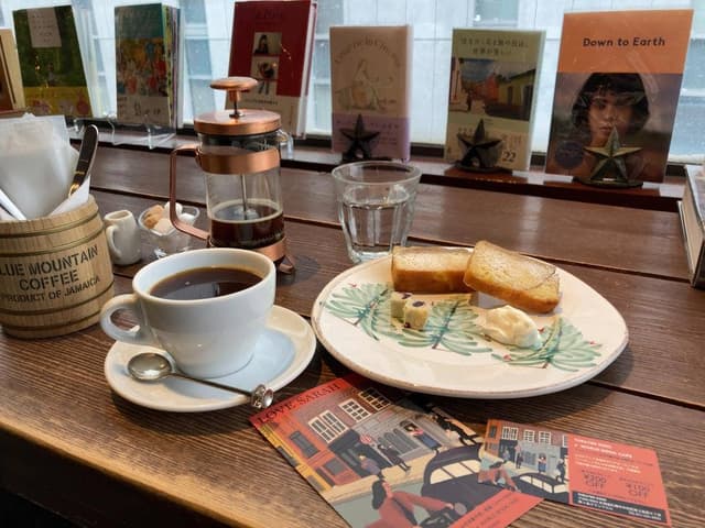 WORLD BOOKS CAFE - サブ画像1