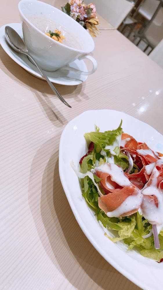 ダイニングカフェ チグサ 千草ホテル