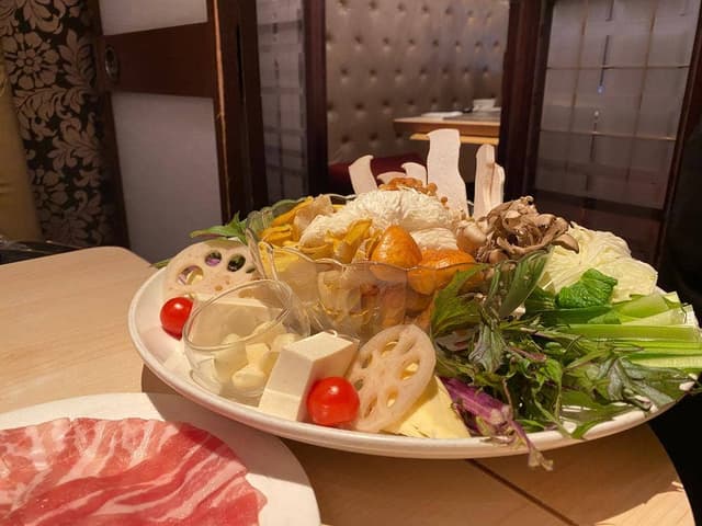 薬膳火鍋専門店 天香回味 赤坂別館 - サブ画像1