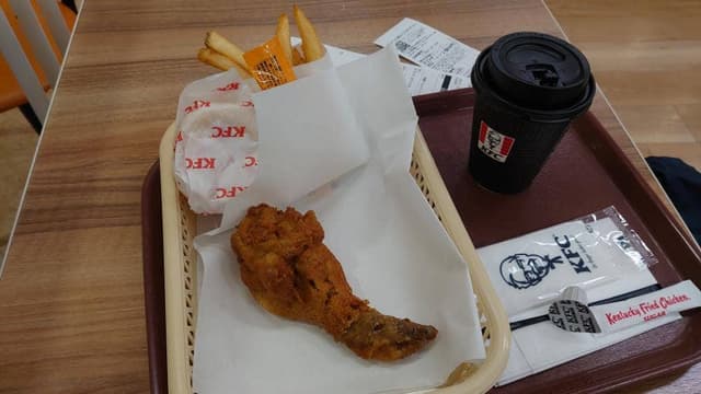 ケンタッキーフライドチキン アル・プラザ アミ店 - サブ画像3