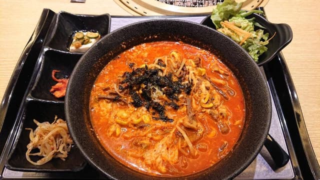 焼肉 新羅 MONA新浦安店 - サブ画像3