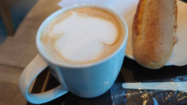スターバックス コーヒー 葉山店 - サブ画像2