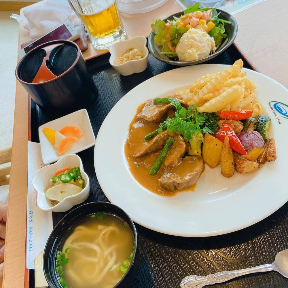 宜野座カントリークラブ レストランうりずん