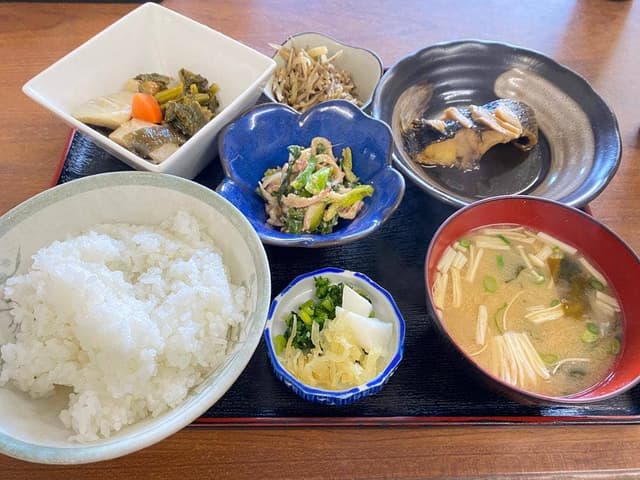 やまにし食堂 - サブ画像1