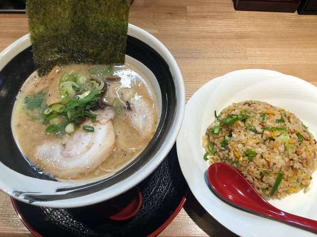 麺屋とど丸 - サブ画像3