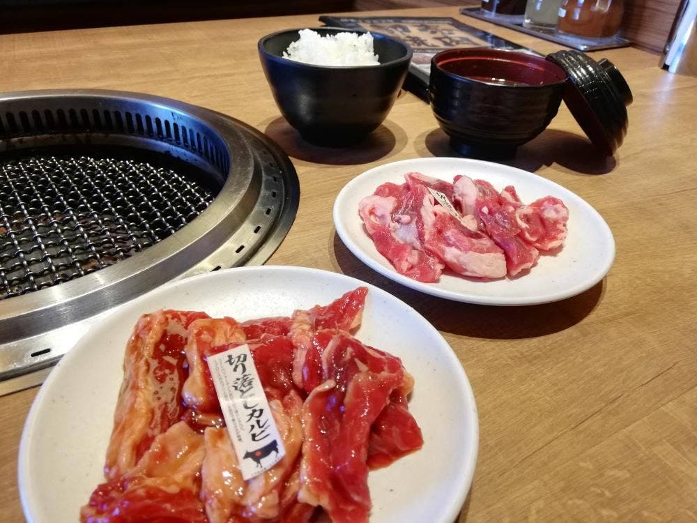 精肉卸問屋直営 焼肉まるい精肉店