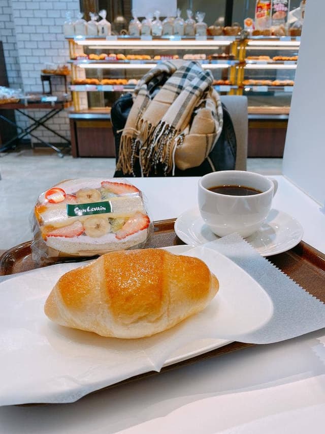 サンルヴァン 南海難波店 - サブ画像1