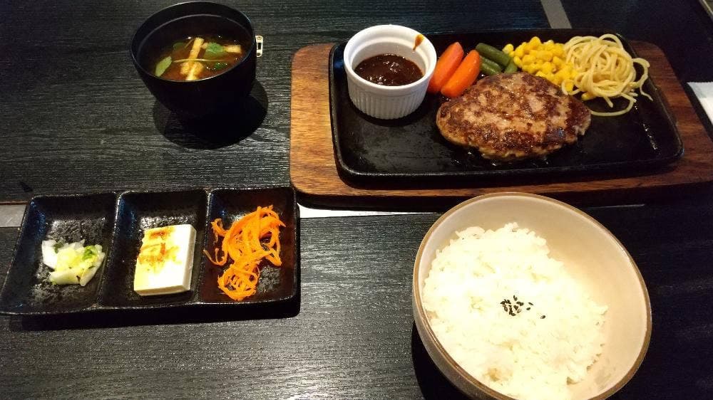 洋食みなみグリル