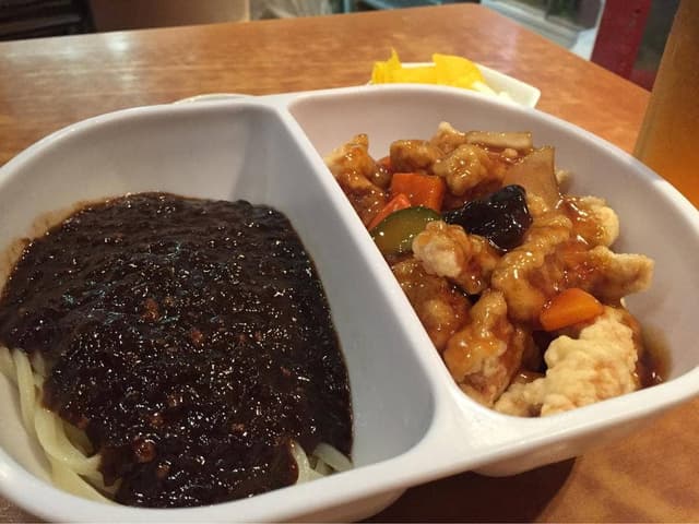 新宿飯店 - サブ画像1