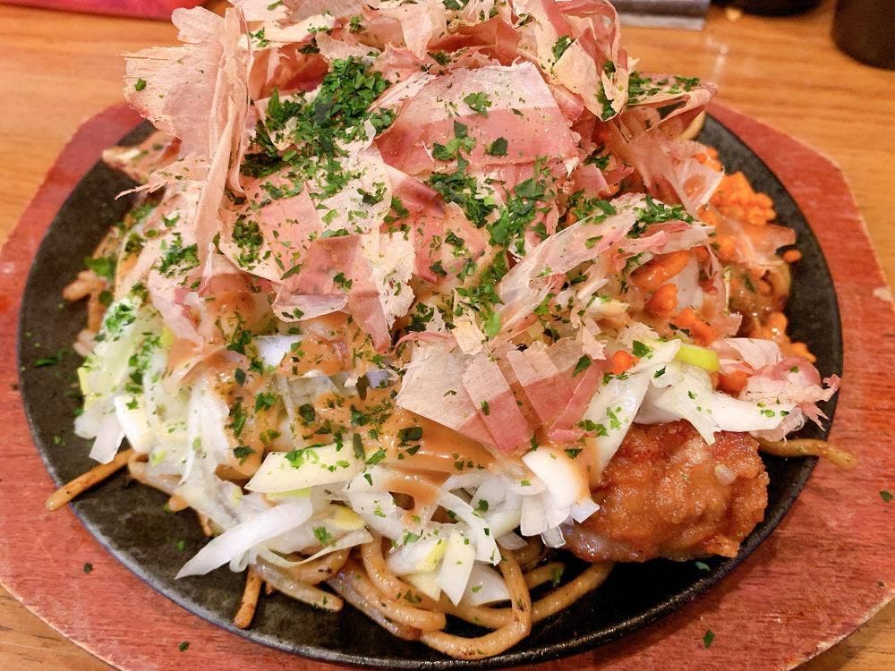 焼きそばは飲み物。 池袋東口店