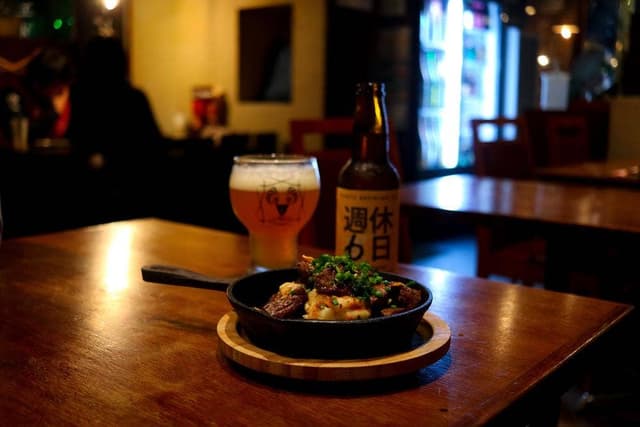 肉と煮込みの日本酒バル サンドグラス - サブ画像2