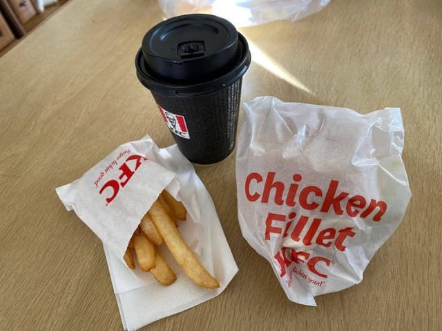 ケンタッキーフライドチキン 牛久店 - サブ画像1