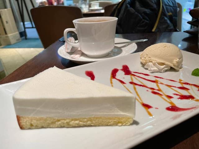 Cafe Rally 新宿店 - サブ画像1
