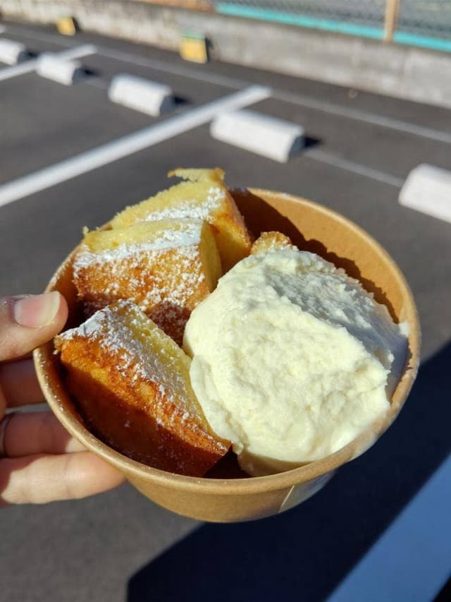 高級食パン専門店 まじヤバくない? - サブ画像1