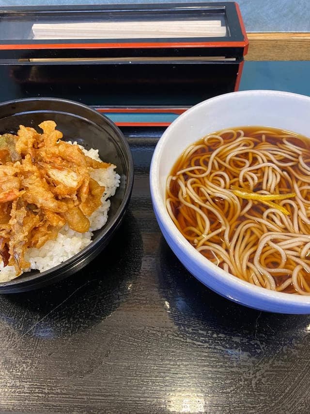 小諸そば 昌平橋店 - サブ画像2